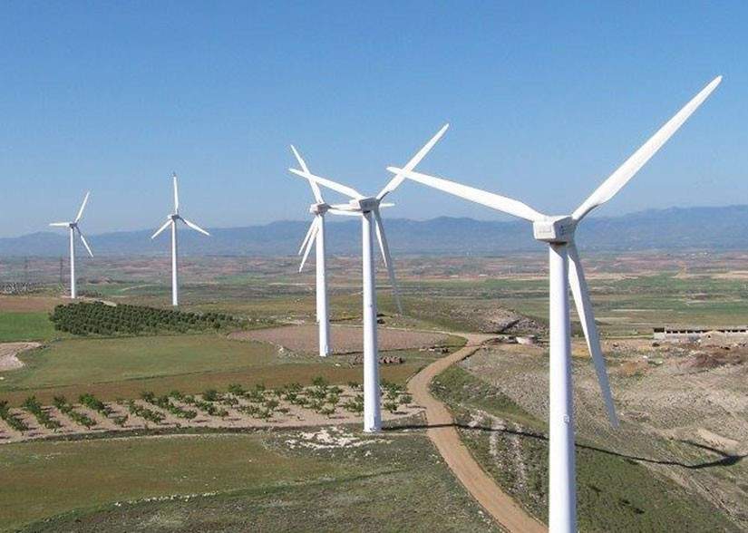 Enel to build 320MW solar and wind farms in Spain next year