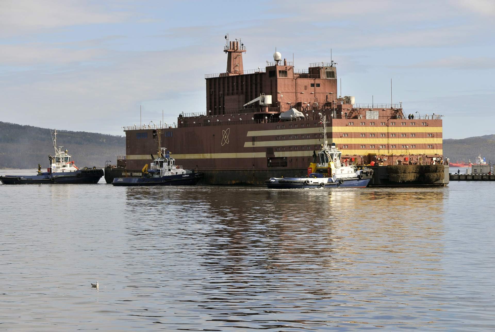 Russia’s first floating nuclear power plant arrives in Murmansk for fuel loading