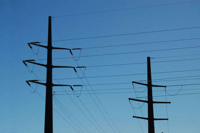 power-lines-1312171-639x424