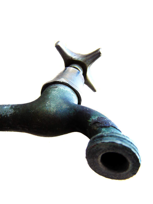 water-tap-1-1427059-639x852