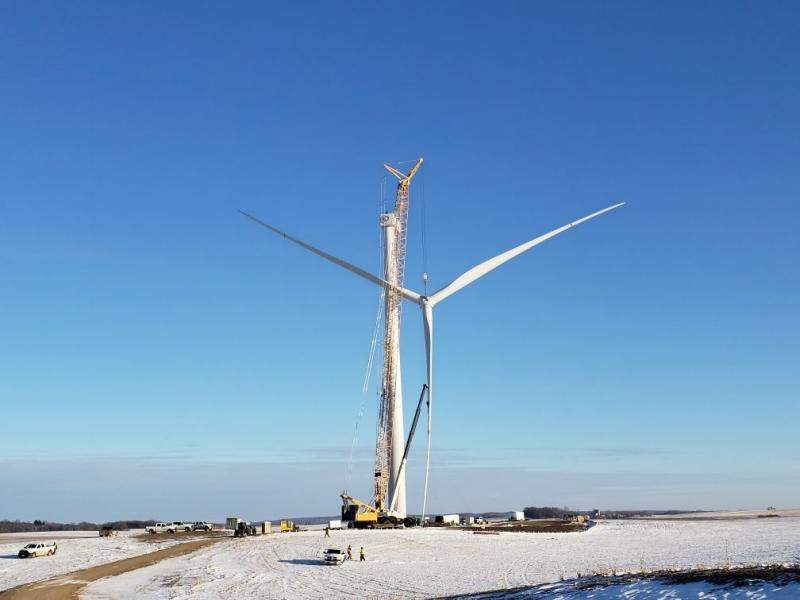 Juhl Energy partners with GE to build solar-wind hybrid project