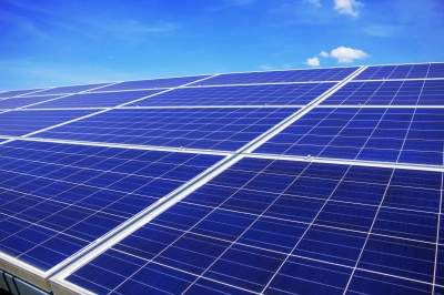 Hecate Energy, CME Energy complete Forbes Street landfill solar project