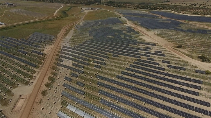 Iberdrola submits proposal to build 590MW solar plant in Extremadura, Spain