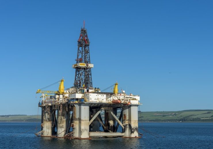 oil-rig-3522594_640