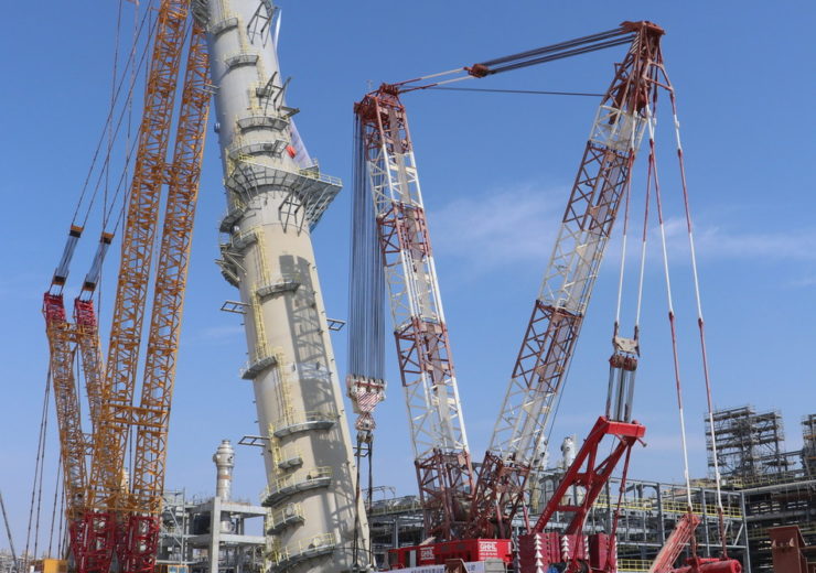 Sinopec builds the largest crawler crane in Saudi Arabia