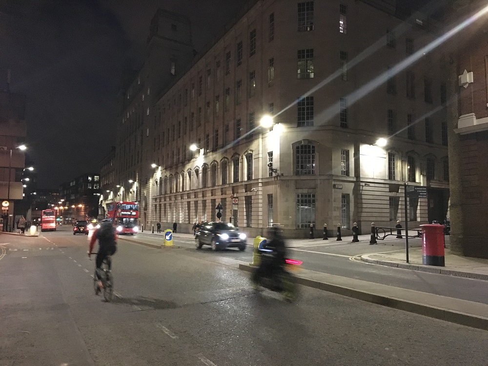 London smart city, smart city street lighting