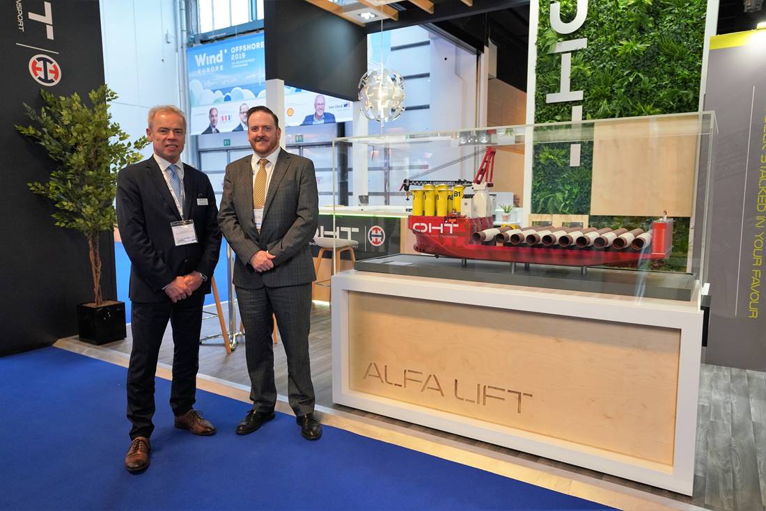 Paul-Cooley-SSE-Renewables-Director-of-Capital-Projects-together-with-Torgeir-Ramstad-CEO-OHT-at-WindEurope-Offshore-this-week