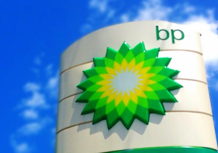 BP maintains first-quarter dividend despite two-thirds drop in earnings
