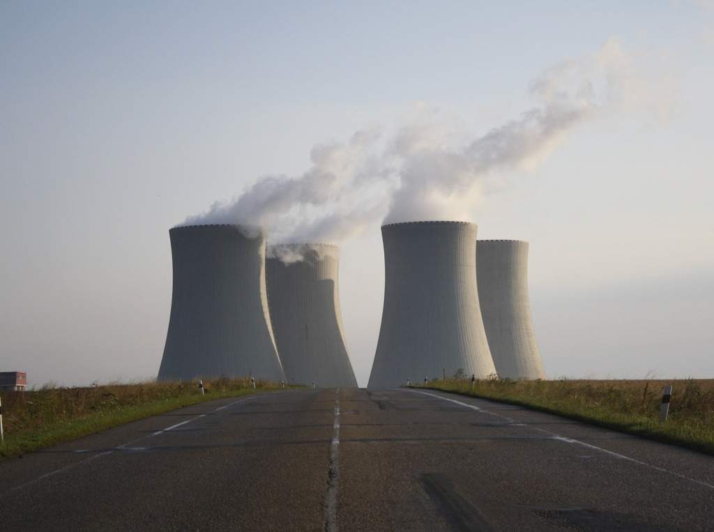 Nuclear-power-plant3