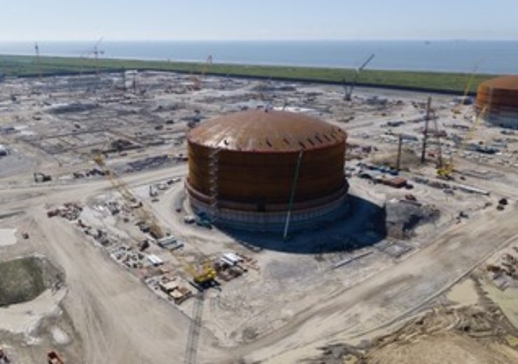 Venture Global Calcasieu Pass completes roof raising for Second LNG storage tank