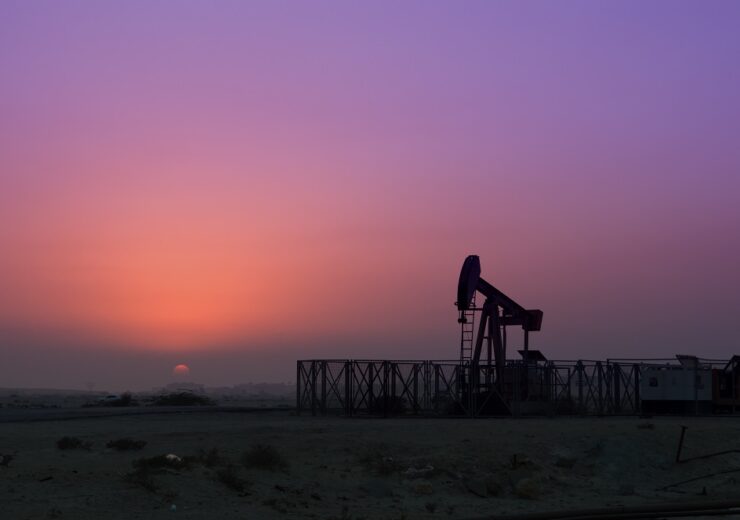Oilfield rig - azahar photography - Shutterstock 683380828