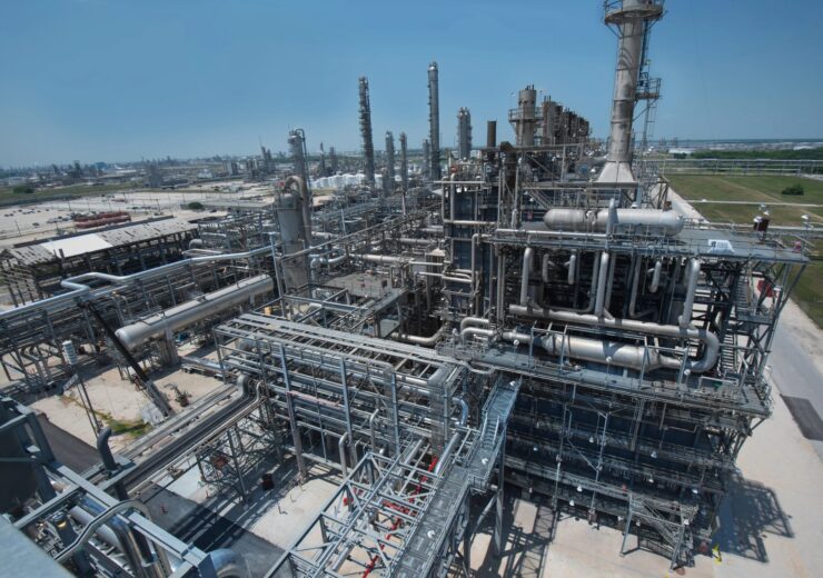 LyondellBasell announces weighing of strategic options for refining business