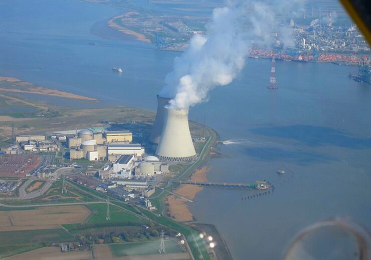 800px-Centrale_nucléaire_de_Doel