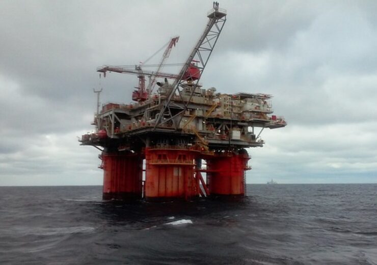 oil-rig-gd14198be0_640
