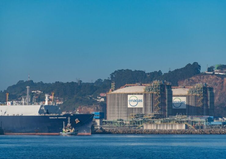El Musel LNG Terminal receives first commercial ship